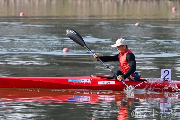 桨作翅膀 残特奥会皮划艇项目多项决赛开赛