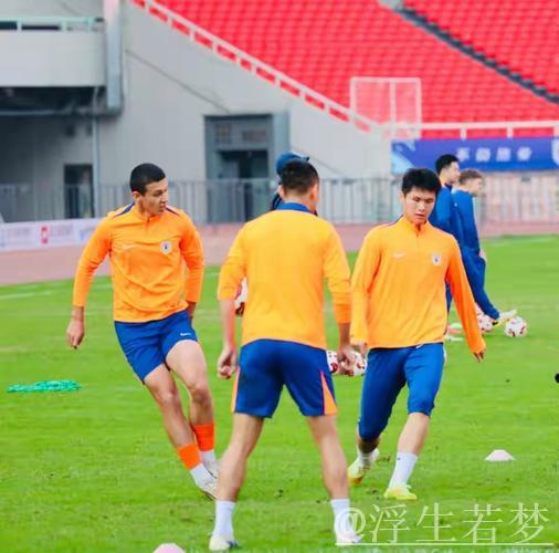 海港再度瞄准泰山队“双核”，边路国脚或成交易筹码